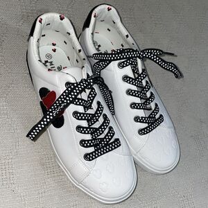 White Disney Minnie Mouse Tennis Shoes Sneakers New with Tags Size 10 Adult